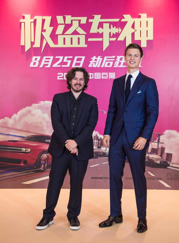 鏋佺洍杞︾缁忓吀鐗囨,鏋佺洍杞︾骞曞悗瓒ｄ簨