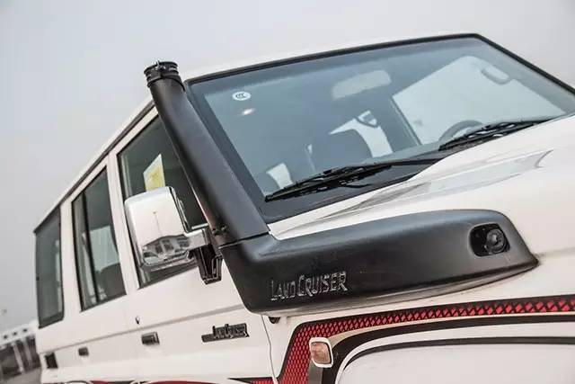 丰田lc76绞盘,lc76绞盘涉水喉