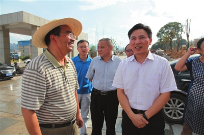 浓墨重彩,浓墨重彩铸辉煌