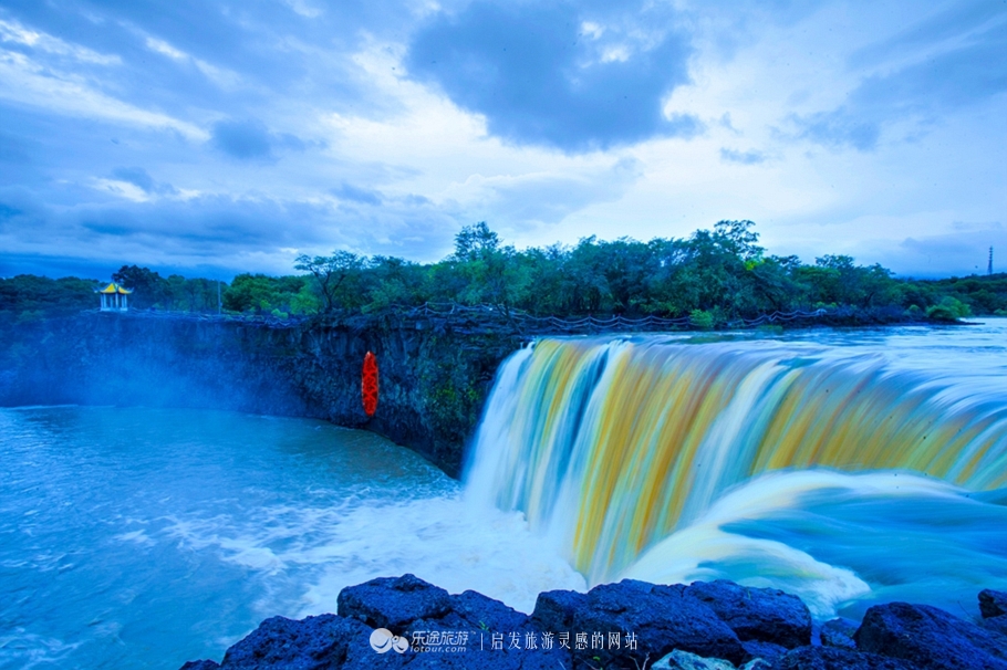 镜泊湖火山口免费景点,探秘火山