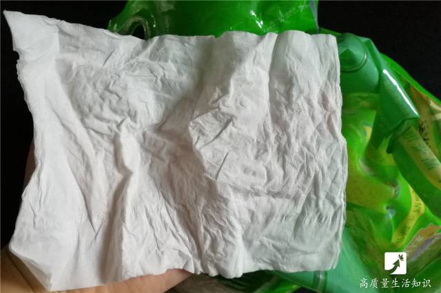 神奇！她只用了一张纸巾，一秒识别陈米和新米！