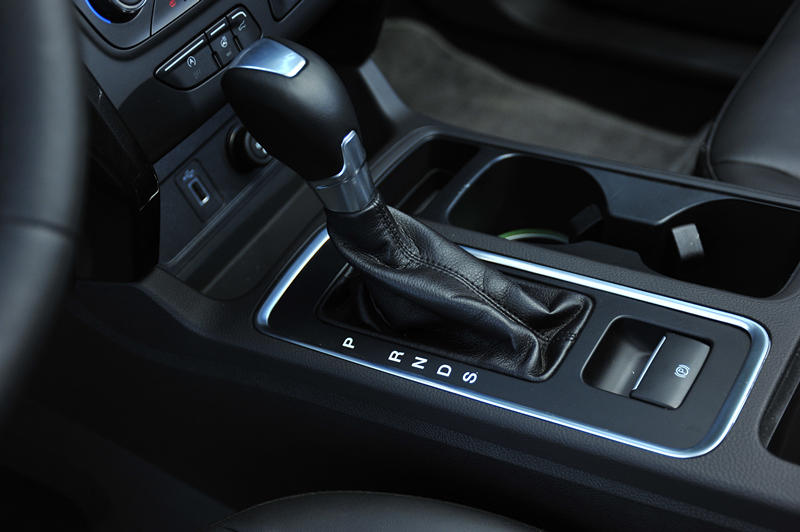 科雷傲和翼虎哪个值得购买,雪佛兰探界者和雷诺科雷傲