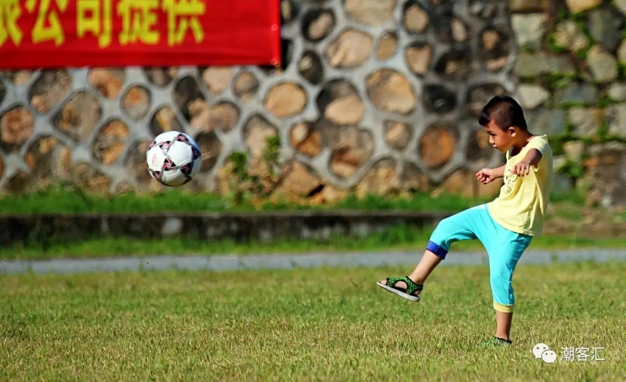 大饱眼福！大丰顺竟然有如此紧张激烈的足球赛