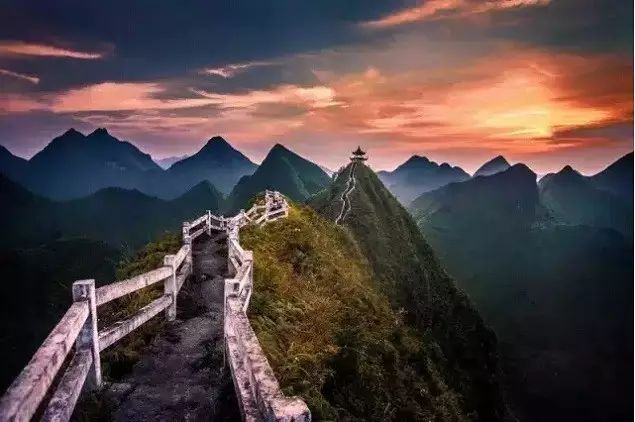 广西的地质奇观,广西喀斯特山里的奇观