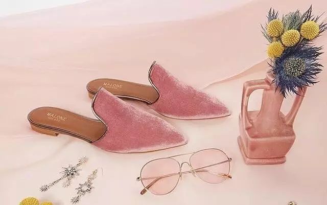 找女友只服冯绍峰，我却心疼赵丽颖找不到一双好鞋~