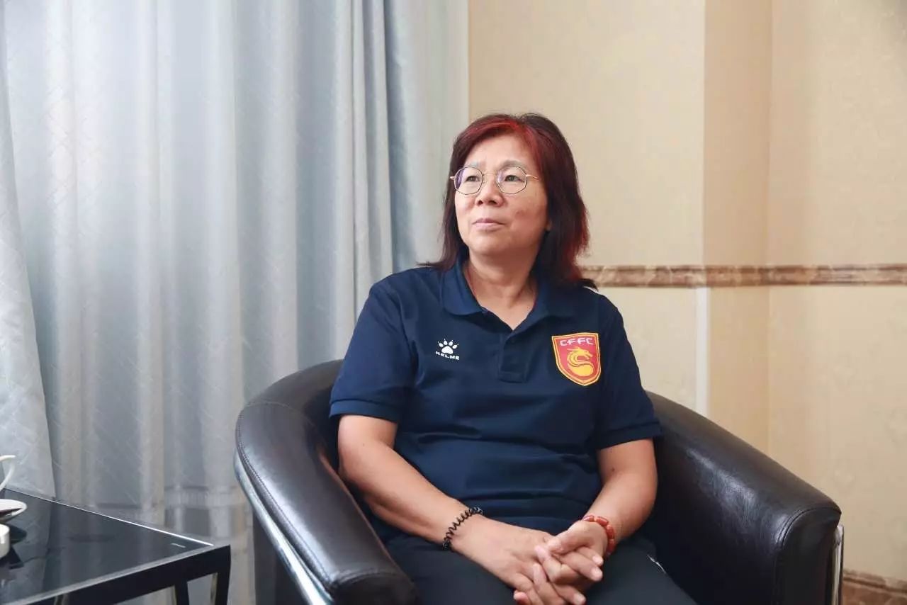 世界足球小姐世界名设计师！邯郸旅发形象大使对家乡有话说