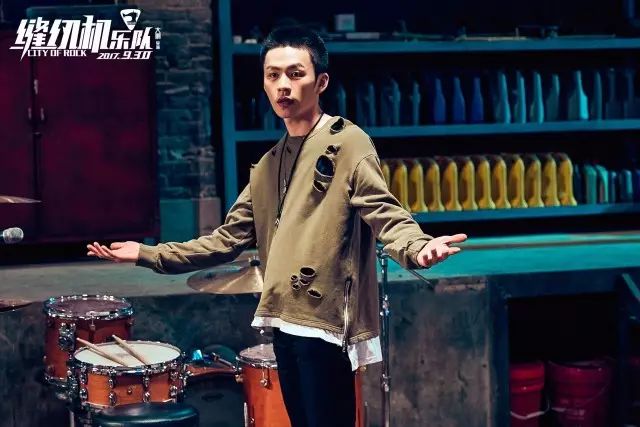 「活动」提前十天带你免费看《芳华》和《缝纫机乐队》，时报就是这么可爱