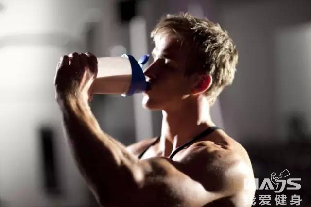 减脂期敢吃粉面菜蛋吗,减脂期蛋白粉早上吃还是晚上吃