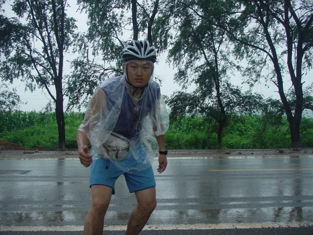 一个人一台车到西藏,一个人一辆车直通拉萨