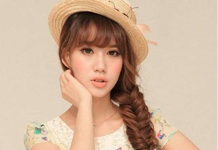 适合脸大脸肉的简单易操作发型,瘦脸额头高发型女2021流行发型