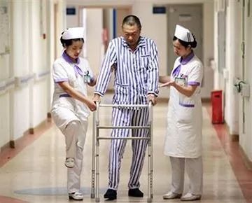 骨科手术后的十大忠告,老年人骨科手术后遗症展望