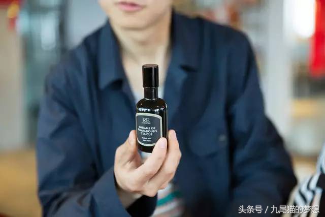 渣男味、发廊味、女老师洗澡后的味道,直男在香水面前简直疯了