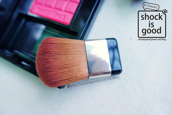 少女风夏季薄款腮红,草莓味腮红韩国