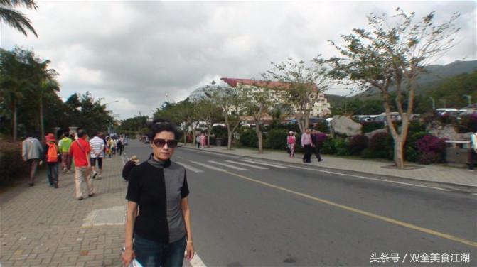 三亚亚龙湾最佳攻略,三亚亚龙湾免费海滩怎么去