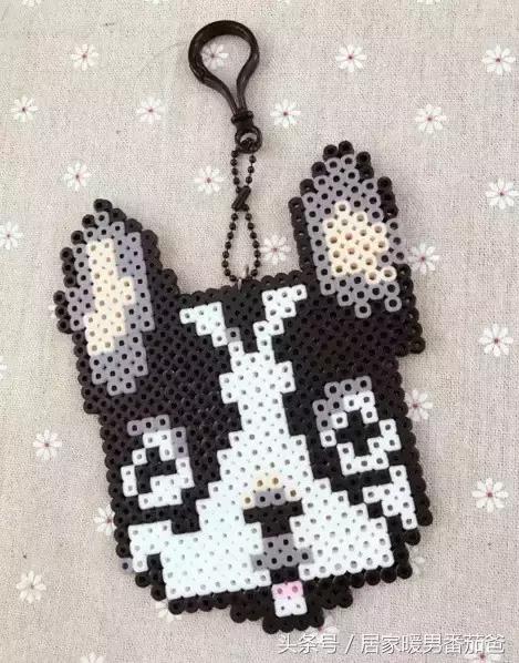 大家一起做手工,拼豆豆简单作品