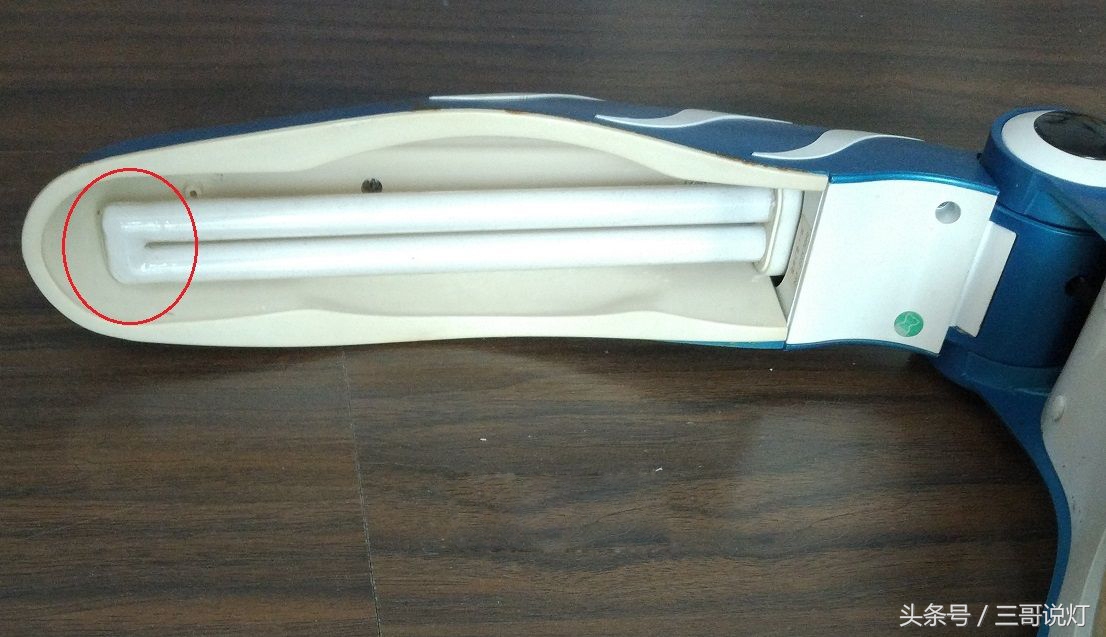 鹈鹕台灯,护眼台灯拆卸