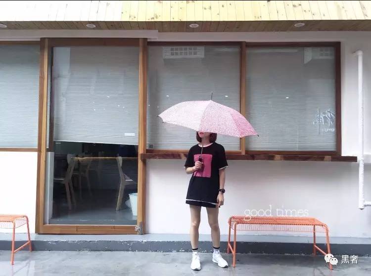 巴黎世家袜子鞋2.0和3.0的区别,巴黎世家男士袜子鞋