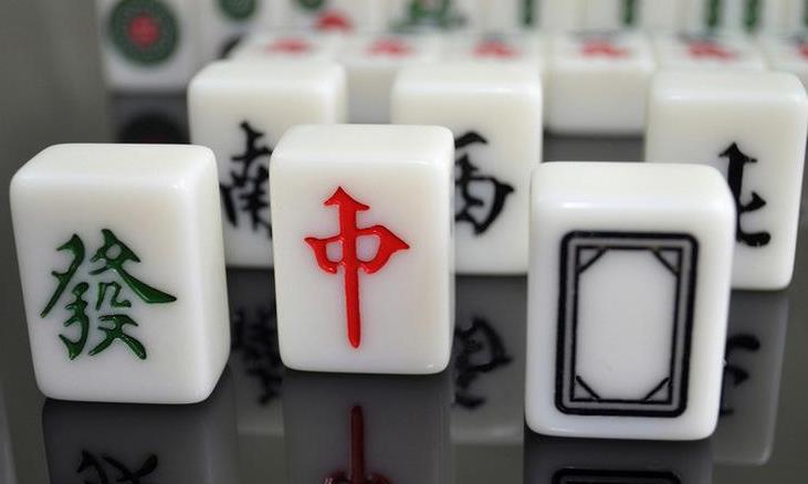 看看女人在牌桌上如何撒泼盘点牌品差的男人和女人们