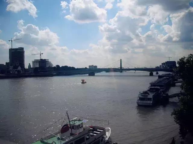 上帝视角俯瞰德国科隆大教堂,德国科隆大教堂效果图