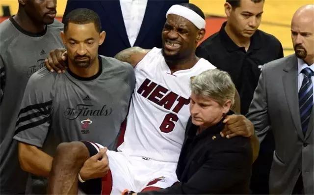 痛到痉挛怎么解决,胸部一阵抽筋疼