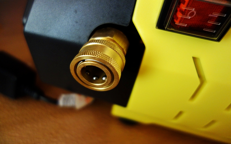 洗车干净不伤车漆从此告别洗车店,洗车不再烦恼