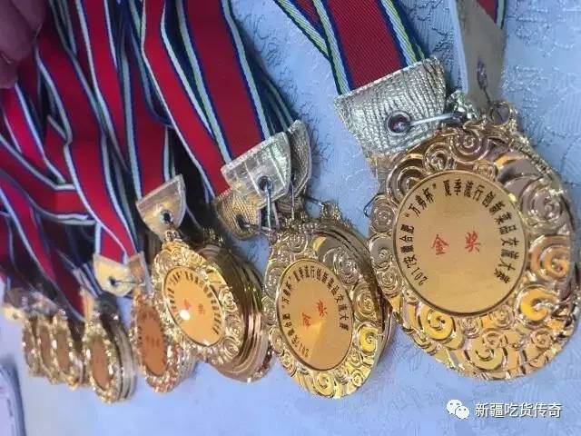 2017“万弗杯”创新菜品交流大赛（*疆新**站）昨日举行！