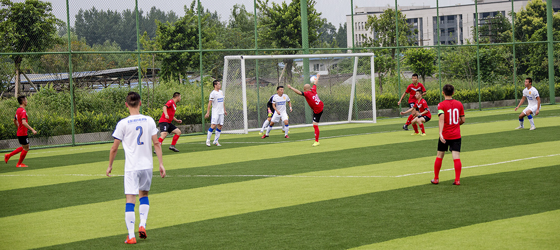 四川成都川渝对抗赛,重庆劲浪足球比赛