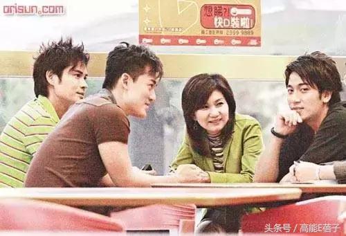 涔愭槗鐜叉浘鍔辩弽涓や汉璋佸彛纰戝ソ,涔愭槗鐜叉浘鍔辩弽tvb灞卞ご鏂囧寲