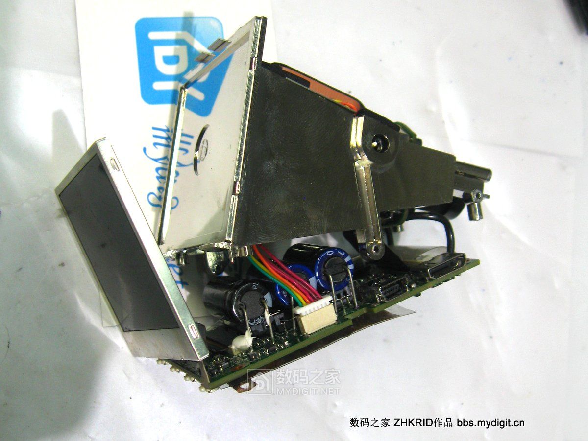 趴趴狗行车记录仪镜头拆解,零镜行车记录仪拆解评测