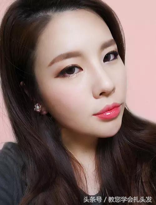 编发教程自己也可以扎鱼尾辫哦,编头发简单又好看鱼尾辫