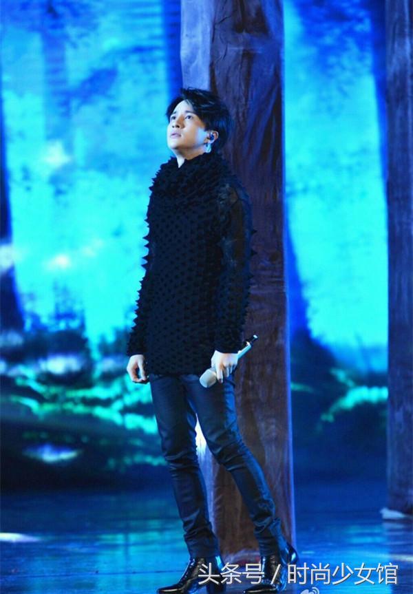 鹿晗小井的蕾丝衫张翰的渔网袜,不是战狼依然够帅