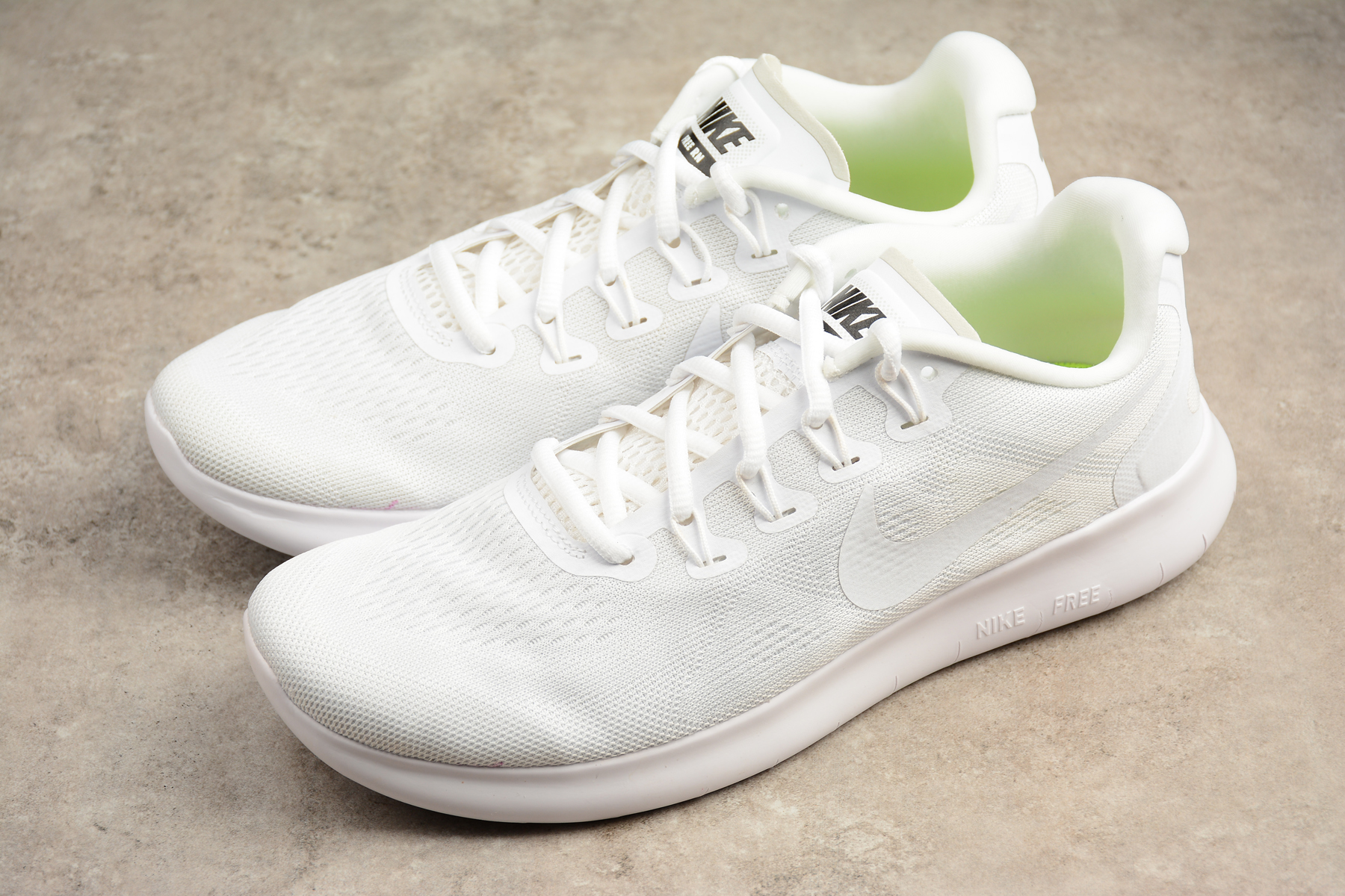 淘宝上的鞋是真的还是假的,淘宝同一个鞋款却不同的价钱