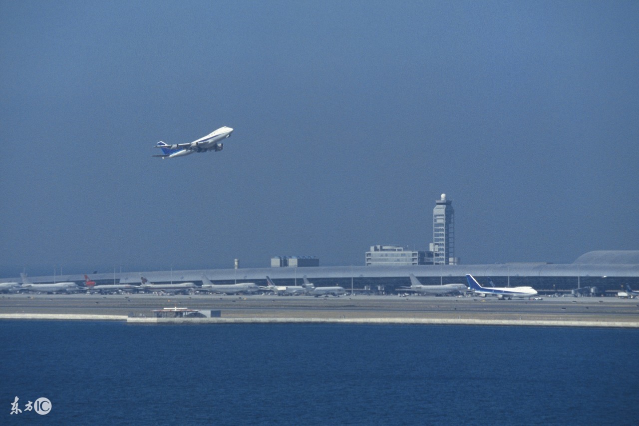 网上订机票到机场流程,飞机乘坐详细流程