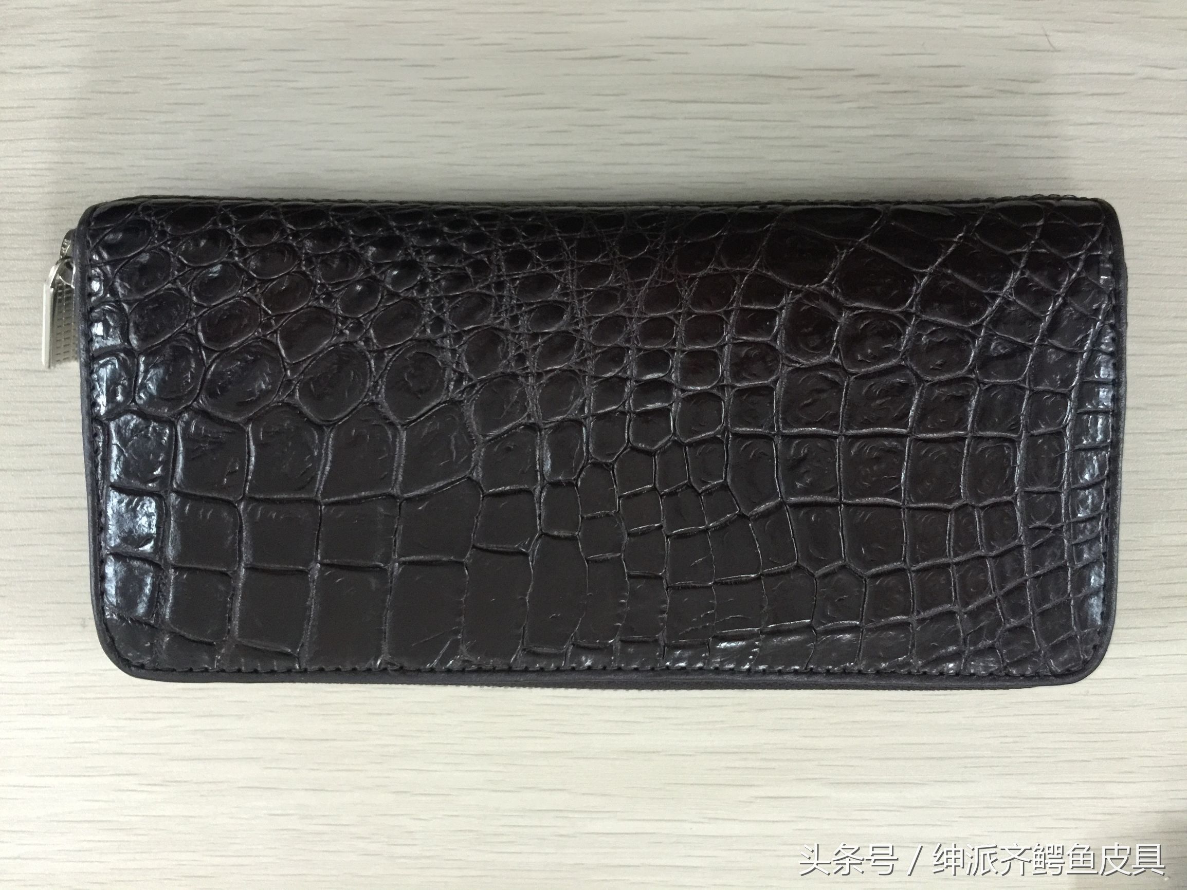 泰国鳄鱼皮具好用吗 (泰国的鳄鱼皮具)