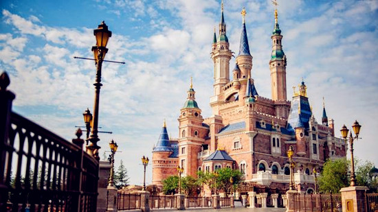 上海迪士尼自驾停车攻略,上海迪士尼游玩攻略最新