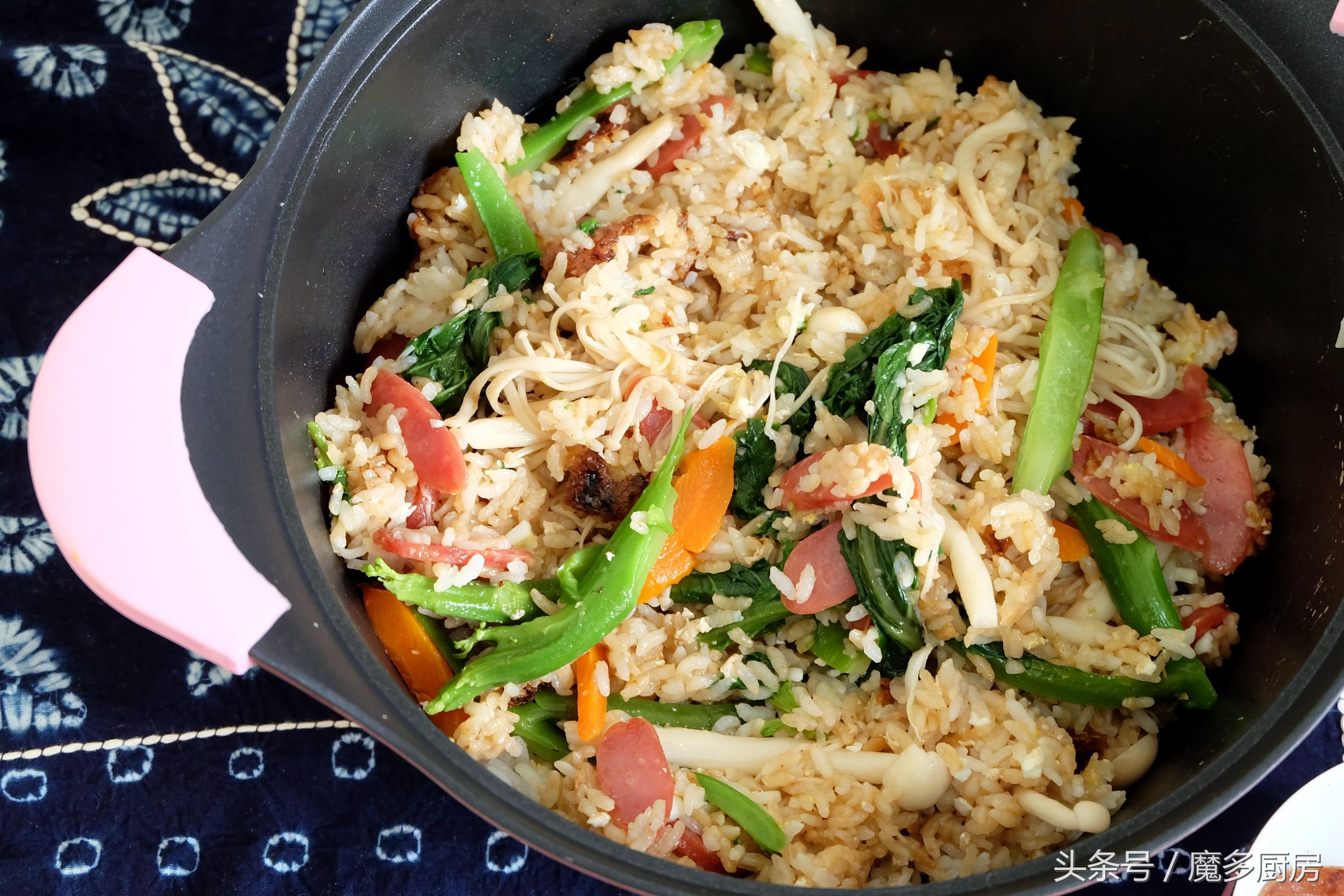 超级简单又美味的煲仔饭,第一次做煲仔饭