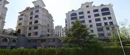 顺景石上清泉是谁开发的,顺景石上清泉有人住么