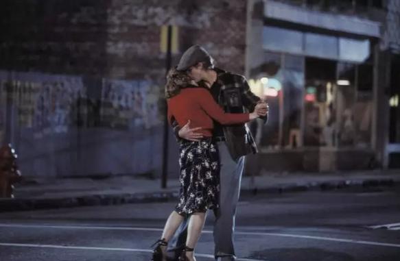 从电影到生活，荧幕情侣假戏真做、他们的定情之作在这里！