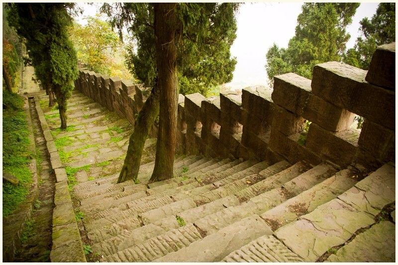 云顶山石城景区,云顶石城城墙