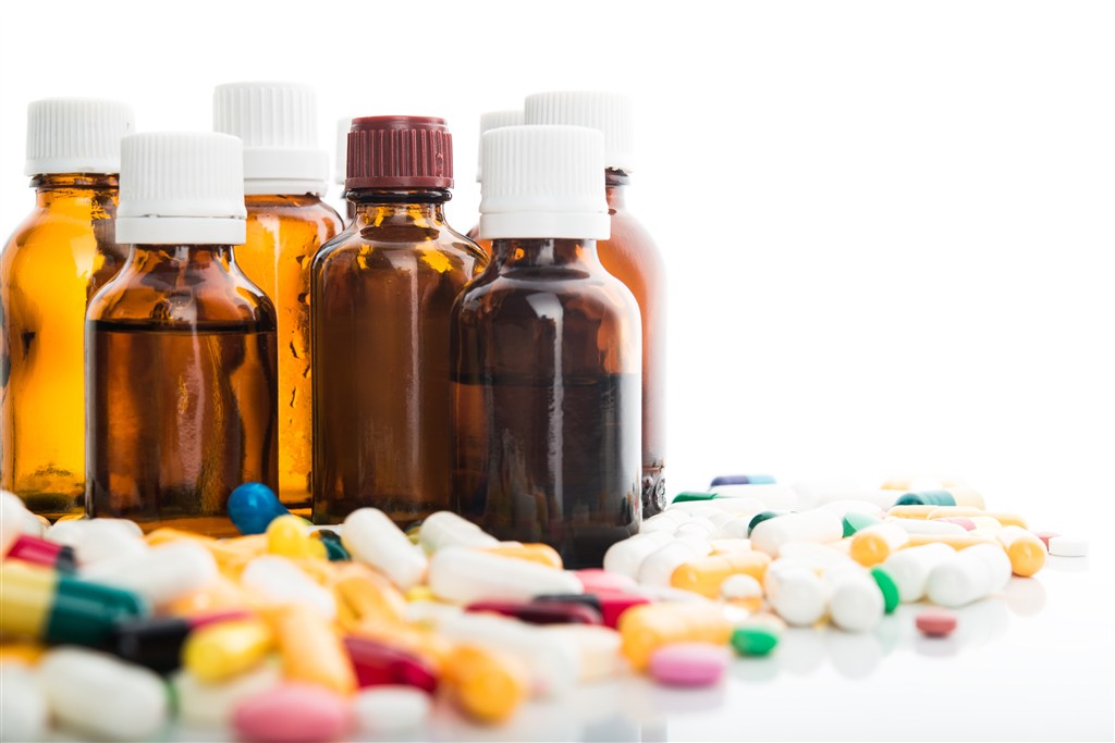 孩子误食纽扣电池的下场,小孩子误吞电池怎么办