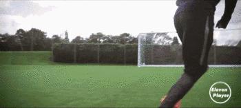 教你一些足球的技术立马变大神,足球技巧凌空