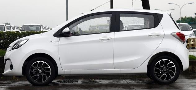 宝骏310和长安奔奔15款的哪个好,宝骏310跟长安奔奔哪个好