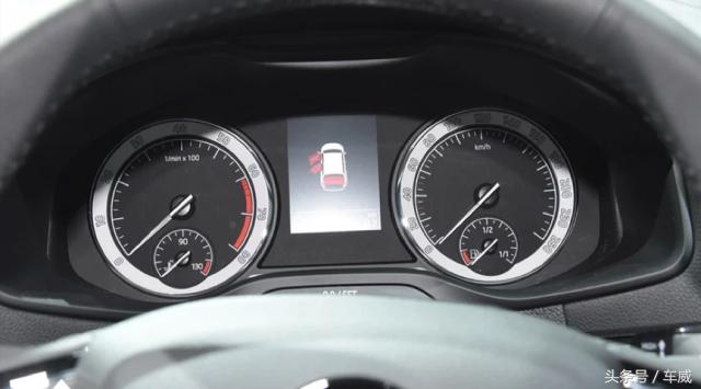 斯柯达KAROq是什么车型,斯柯达karoq价格图片