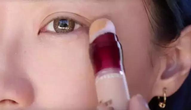 如何打造干净清透的眼妆,新手如何打造一个好看的眼妆