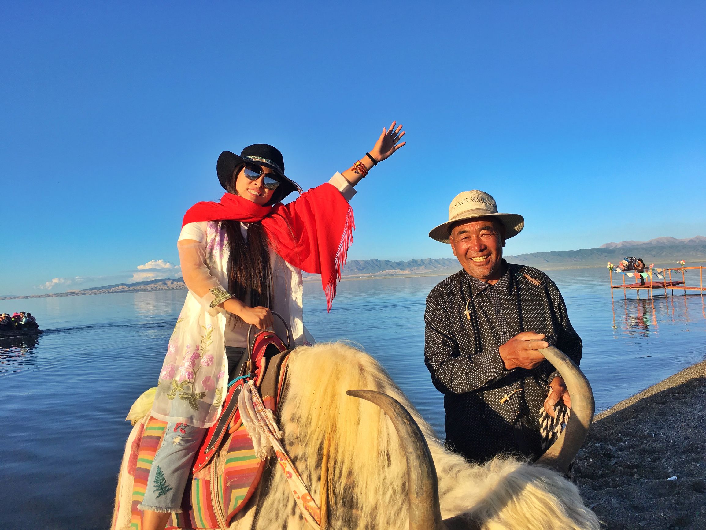 深邃的蓝,梦幻的蓝,是我的青海我的湖