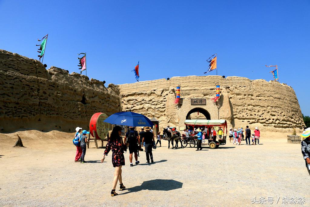 西部影视城一枝独秀,西部影视城荒凉