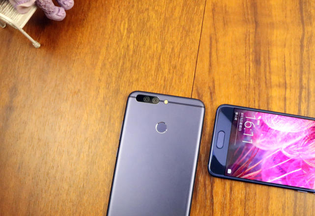 荣耀9和荣耀v9到底哪一个好,荣耀9和荣耀v9有什么区别