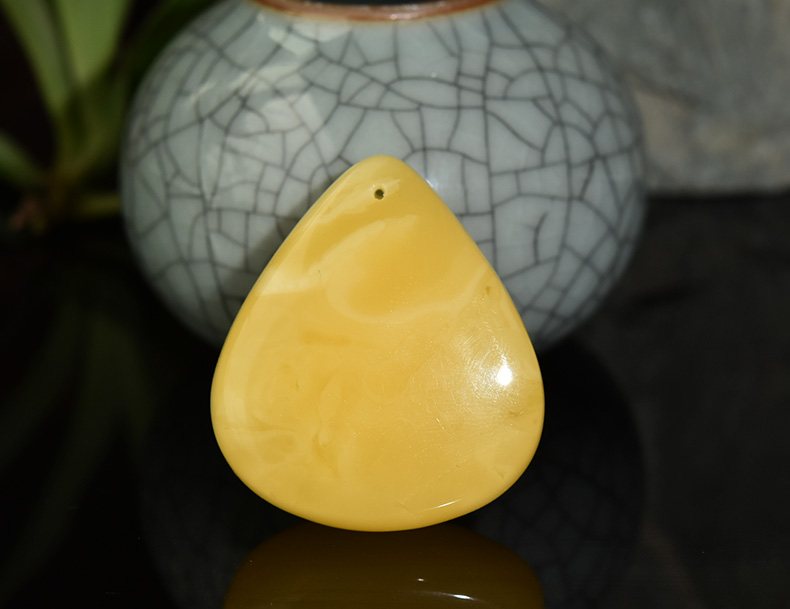 赵薇戴烤色蜜蜡,赵薇代言蜜蜡