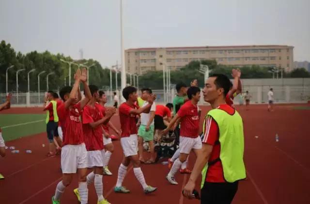 稳扎稳打斩获第二分,稳扎稳打连闯5关