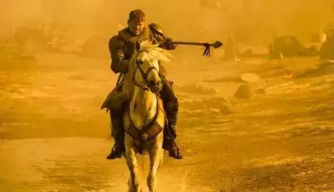 权力的游戏背后真实历史,权力的游戏傻子叫啥